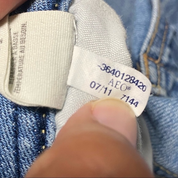 American Eagle Outfitter Jeans Women’s Size 6 Blue denim Slim Bootcut Jeans - Picture 4 of 14